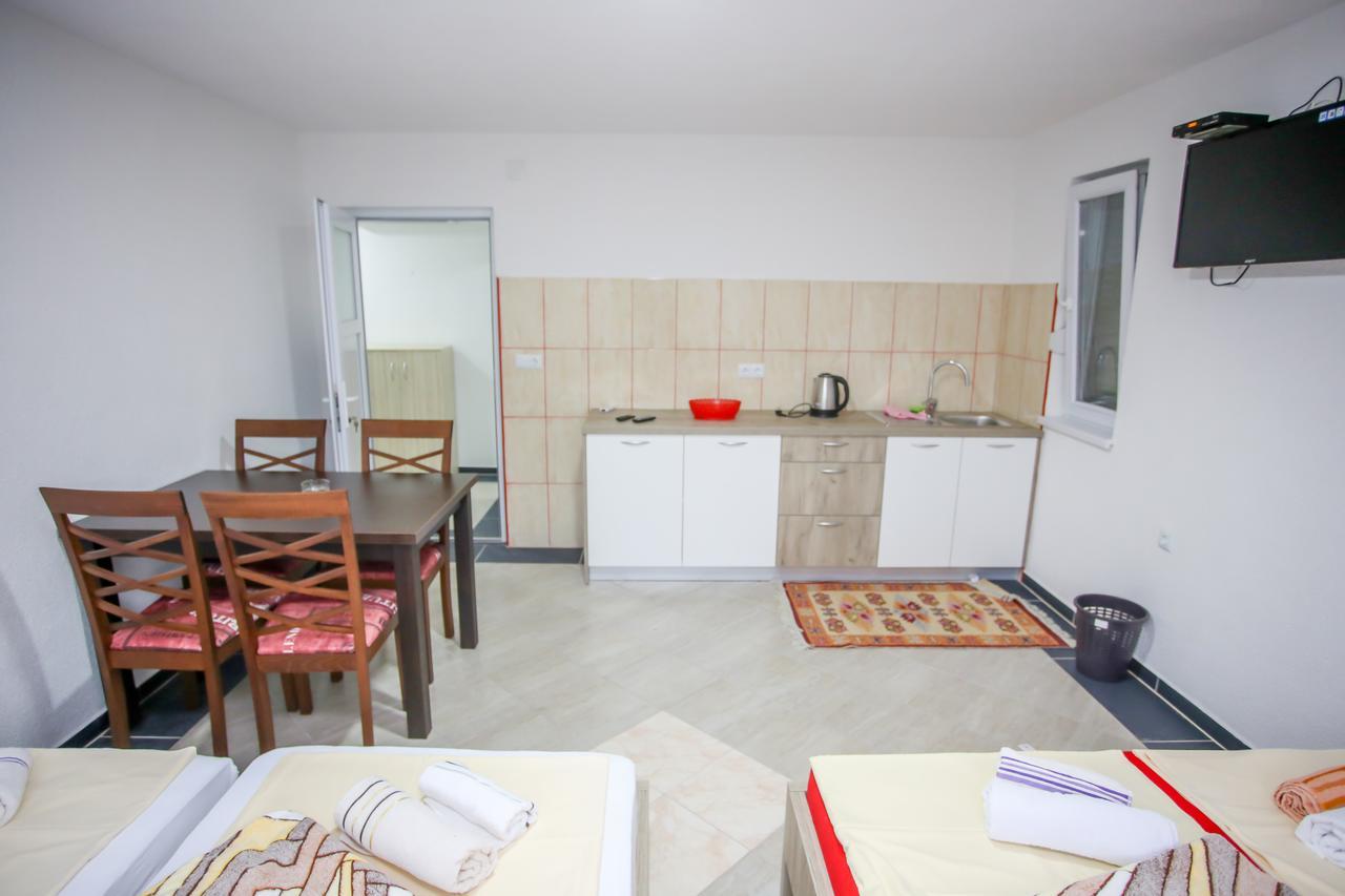 Apartments River Una 4 Бихач Экстерьер фото