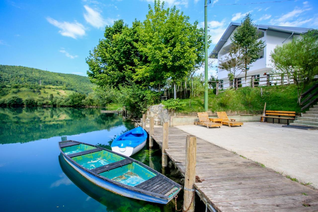 Apartments River Una 4 Бихач Экстерьер фото