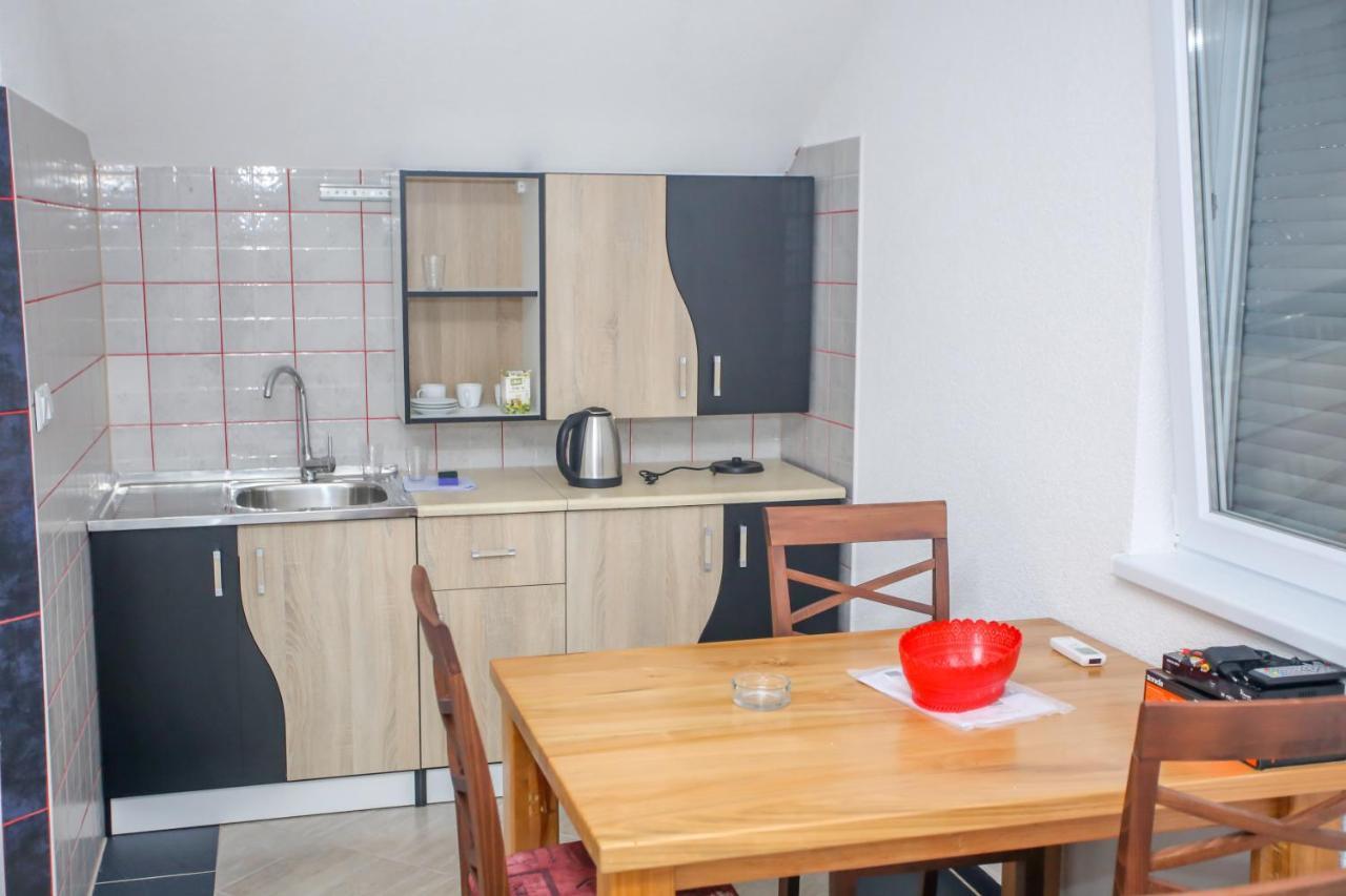Apartments River Una 4 Бихач Экстерьер фото
